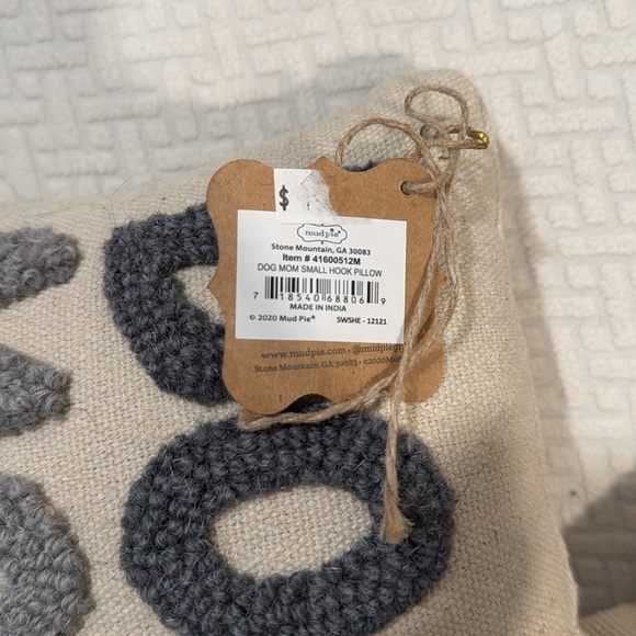 NWT- set of dog mom pillows - Picture 4 of 6